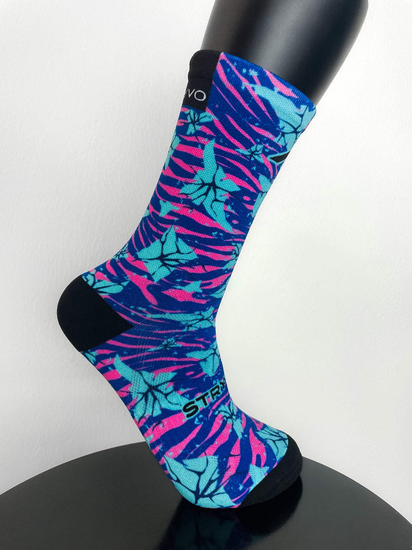 Electric Bloom Active Crew Socks